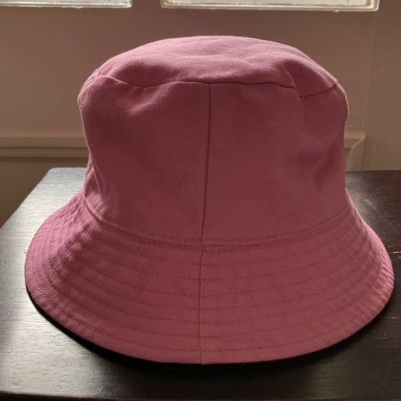 GAP REVERSIBLE BUCKET HAT - Picture 7 of 8